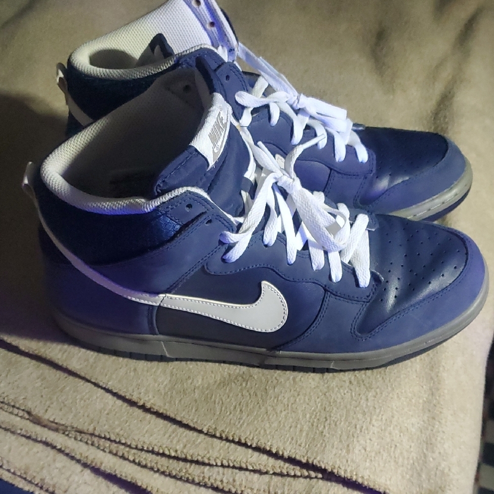 Nike Navy/White Dunk High - Picture 2 of 4